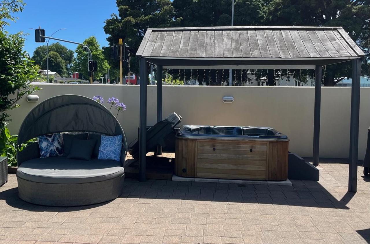 Academy Motor Inn Tauranga Esterno foto